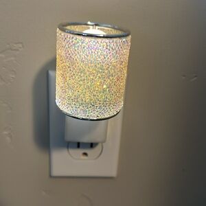 Wallflower bath and body works nightlight fragrance plugin diffuser